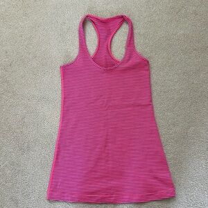 Lululemon tank coral and navy size 4